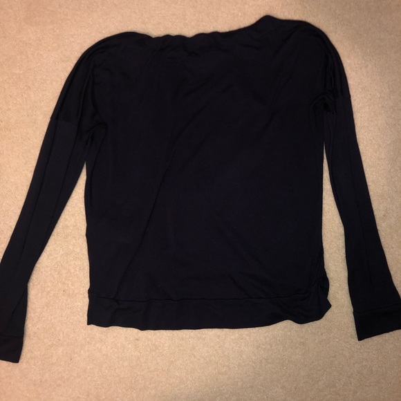 A&F Navy hooded tee - Picture 2 of 3